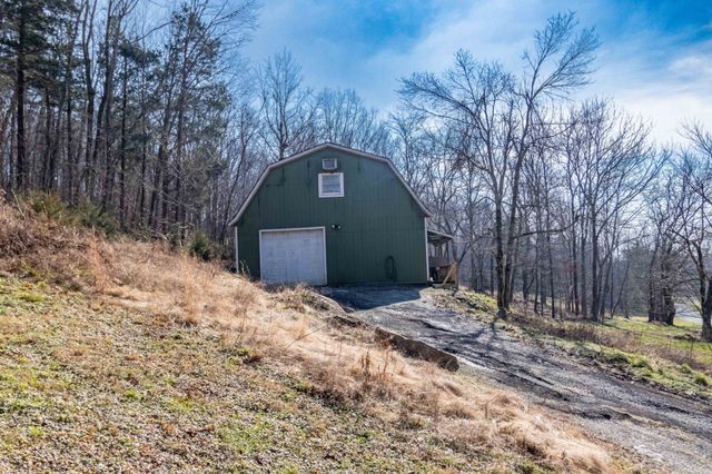 1236 Buckeye Rd, Fayetteville, TN 37334