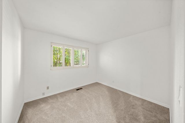 134 Canyon Rim Dr, Folsom, CA 95630
