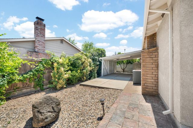 134 Canyon Rim Dr, Folsom, CA 95630