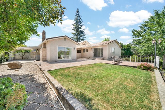 134 Canyon Rim Dr, Folsom, CA 95630