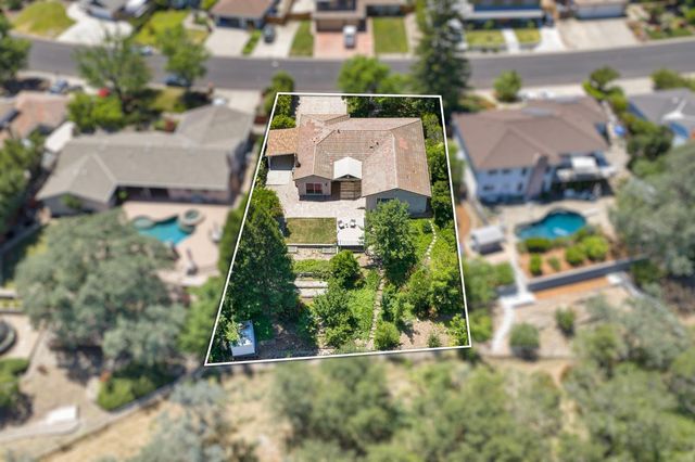 134 Canyon Rim Dr, Folsom, CA 95630
