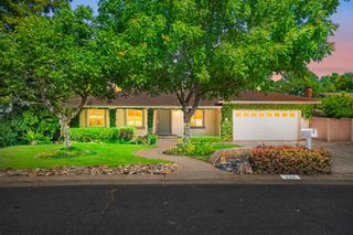 134 Canyon Rim Dr, Folsom, CA 95630