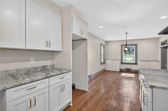 510 S Fairplay Street, Seneca, SC 29678