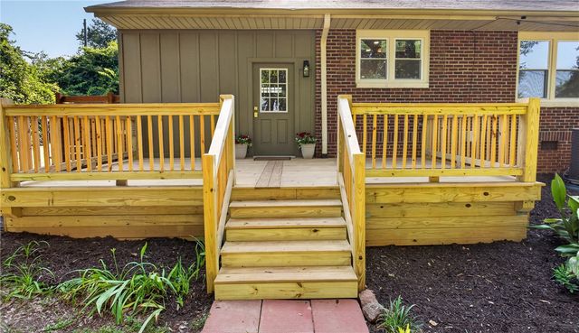 510 S Fairplay Street, Seneca, SC 29678