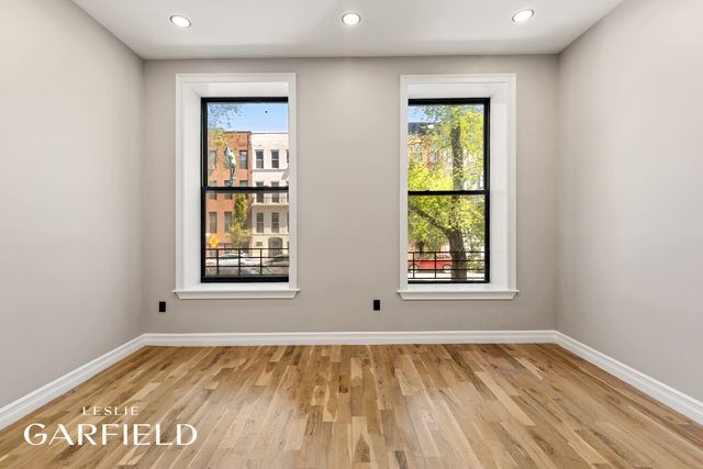 334 E 116TH Street, New York City, NY 10029