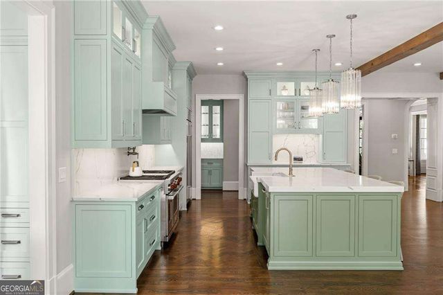 515 Ivy Preserve NE, Atlanta, GA 30342