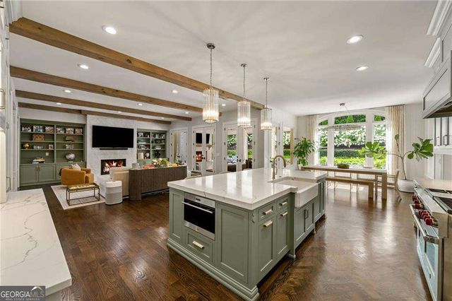 515 Ivy Preserve NE, Atlanta, GA 30342
