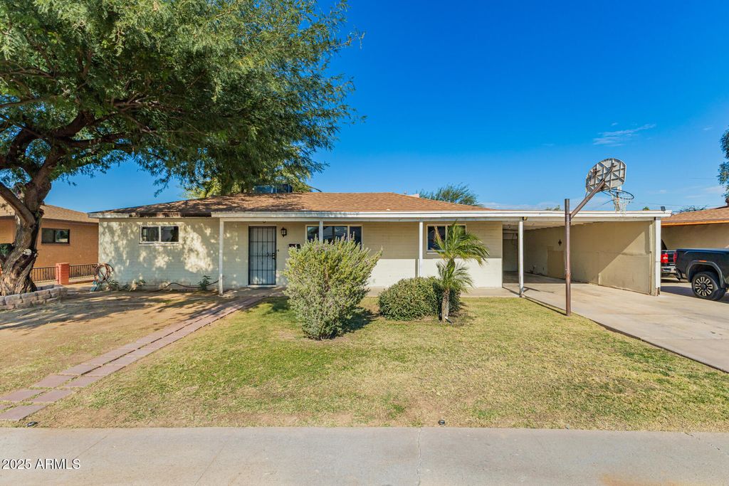 3020 W EL CAMINITO Drive, Phoenix, AZ 85051