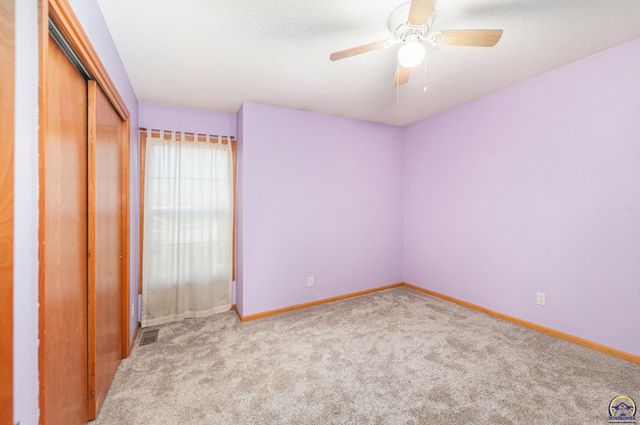 5649 SW 36th ST, Topeka, KS 66614