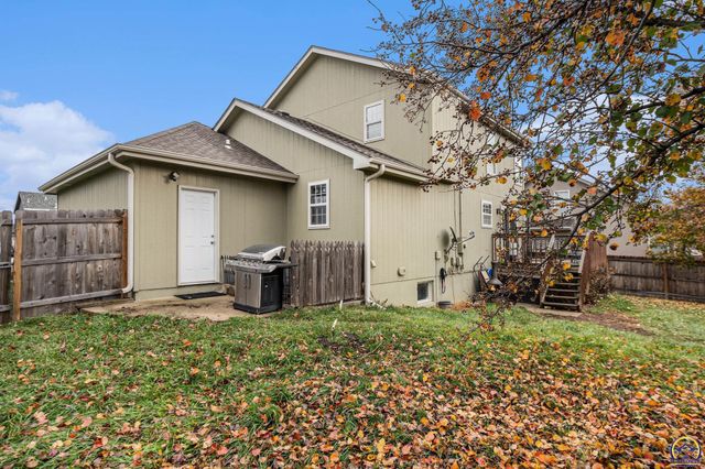 5649 SW 36th ST, Topeka, KS 66614