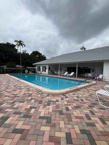 10084 S 42nd Dr Drive 122, Boynton Beach, FL 33436