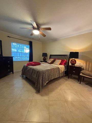 10084 S 42nd Dr Drive 122, Boynton Beach, FL 33436