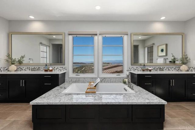 18338 Avenida Apice, Rancho Santa Fe, CA 92067