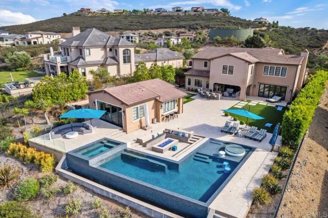 18338 Avenida Apice, Rancho Santa Fe, CA 92067