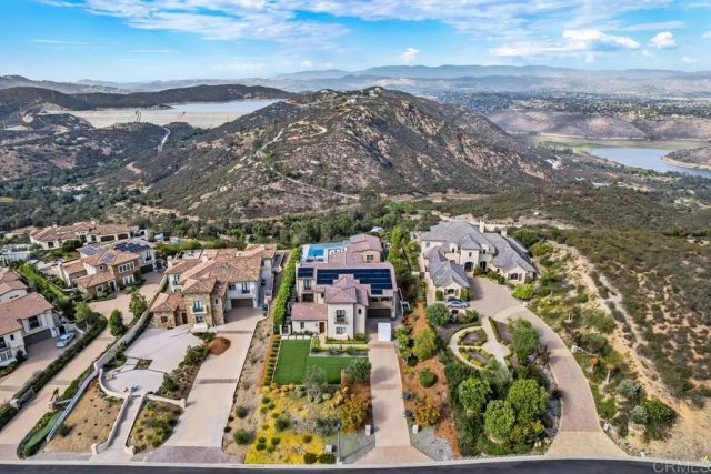 18338 Avenida Apice, Rancho Santa Fe, CA 92067