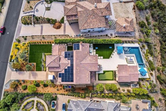 18338 Avenida Apice, Rancho Santa Fe, CA 92067