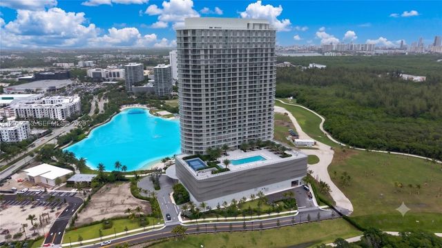 2411 Laguna Circle 1704, North Miami, FL 33181
