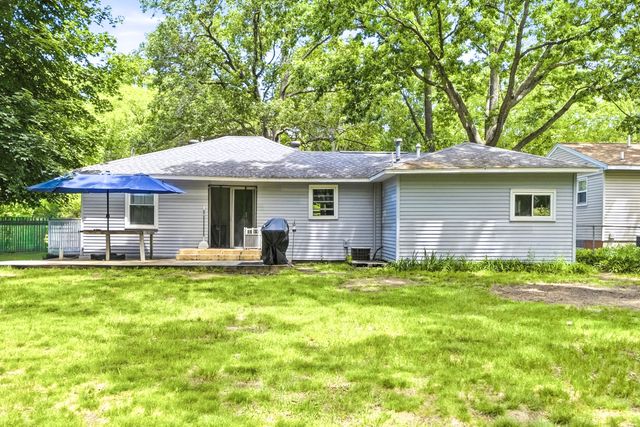 1481 Canterbury Avenue, Norton Shores City, MI 49444