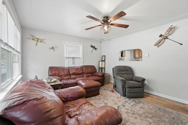1481 Canterbury Avenue, Norton Shores City, MI 49444