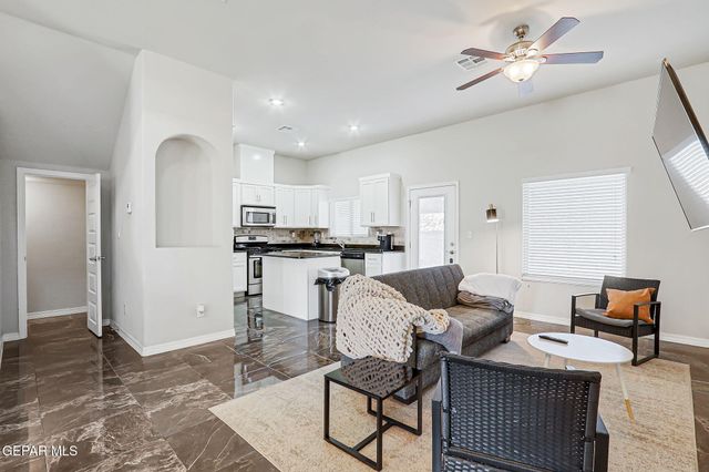 4525 NASHVILLE B, El Paso, TX 79903