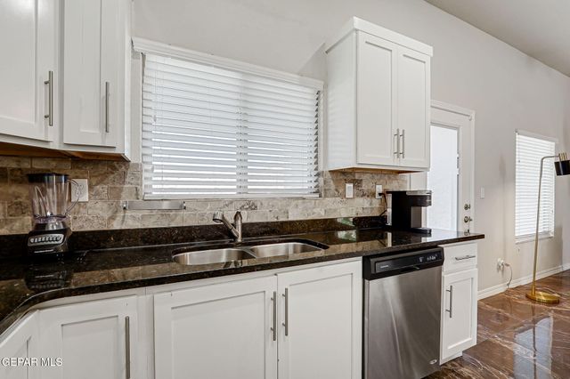 4525 NASHVILLE B, El Paso, TX 79903