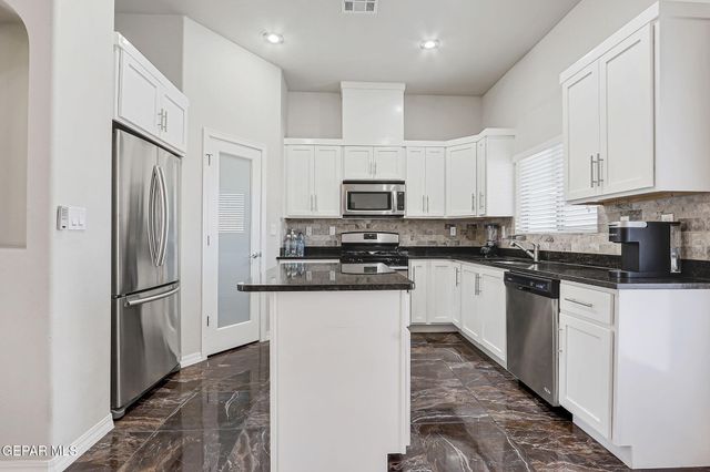 4525 NASHVILLE B, El Paso, TX 79903