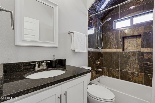 4525 NASHVILLE B, El Paso, TX 79903