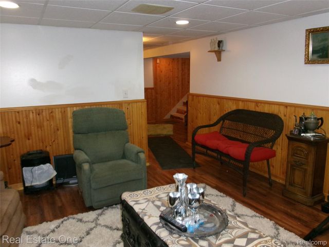 28450 Pontiac Trail, Lyon Charter Township, MI 48178