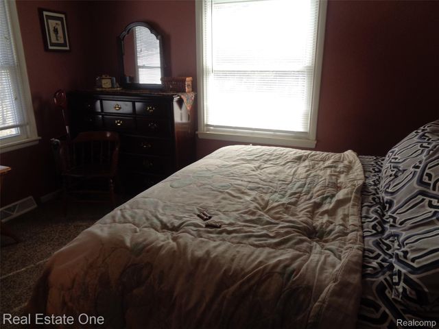 28450 Pontiac Trail, Lyon Charter Township, MI 48178