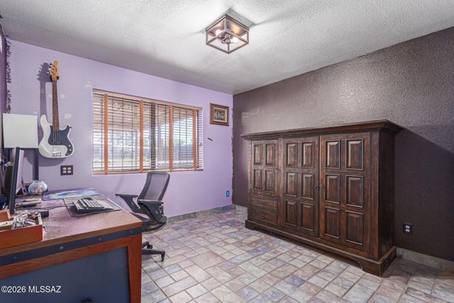 1988 S Longfellow Place, Tucson, AZ 85711