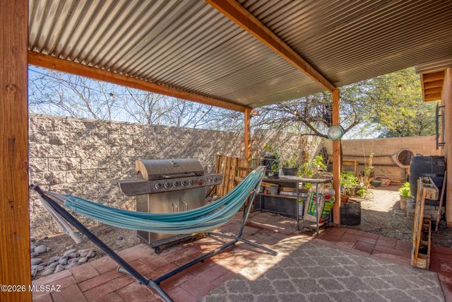 1988 S Longfellow Place, Tucson, AZ 85711