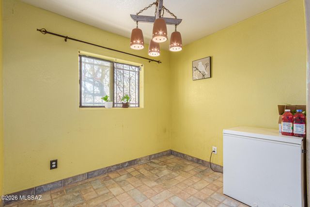 1988 S Longfellow Place, Tucson, AZ 85711