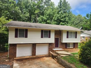 5775 Phillips Drive, Forest Park, GA 30297