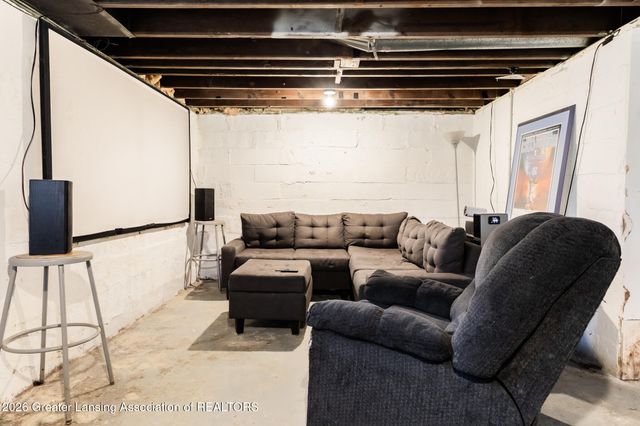 1235 N Capitol Avenue, Lansing, MI 48906