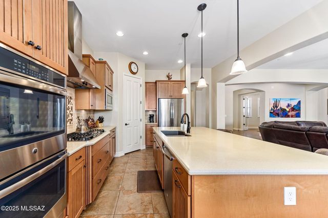 12265 N Durham Wash Drive, Marana, AZ 85658