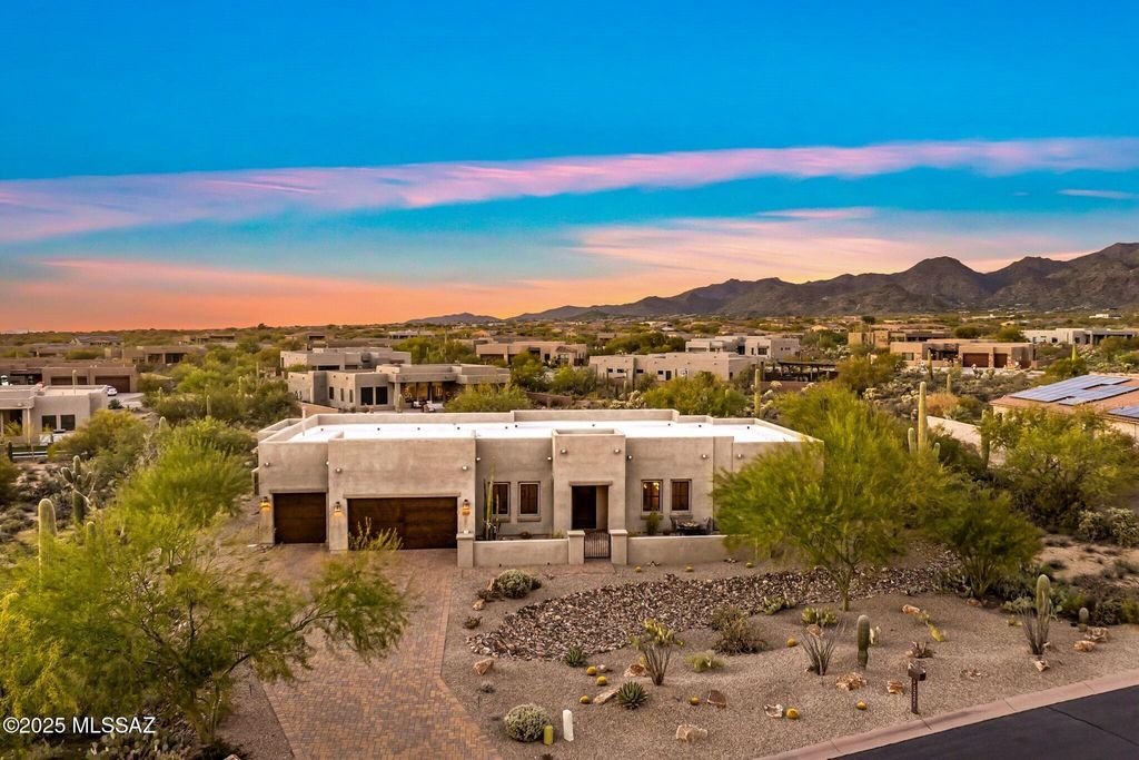 12265 N Durham Wash Drive, Marana, AZ 85658