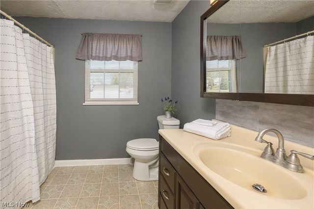 3051 Maytime Street NW, Massillon, OH 44646