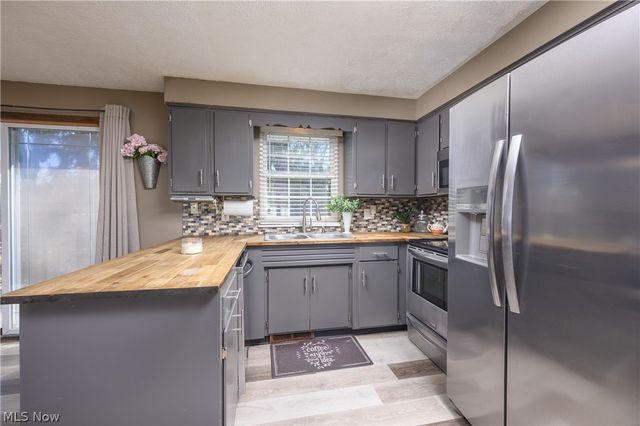 3051 Maytime Street NW, Massillon, OH 44646