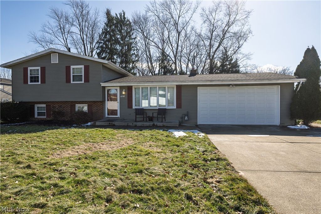 3051 Maytime Street NW, Massillon, OH 44646