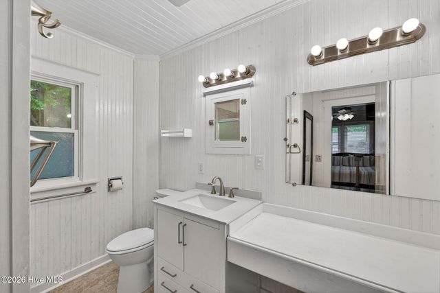 302 W Wilmington Street, Burgaw, NC 28425