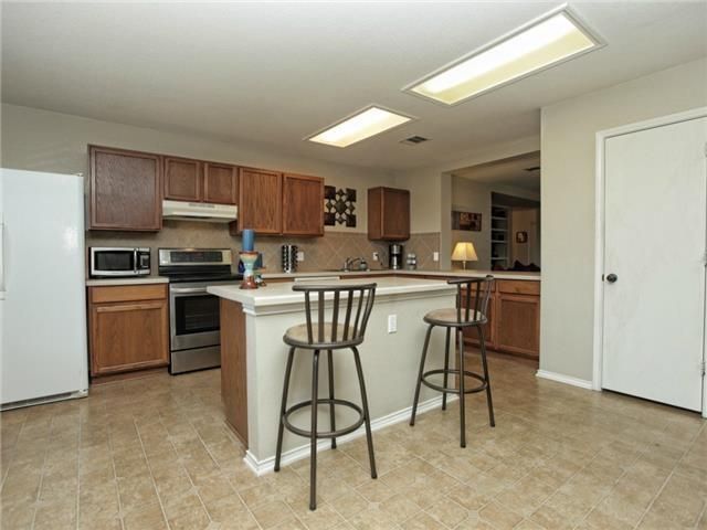 1008 Apollo CIR, Round Rock, TX 78664