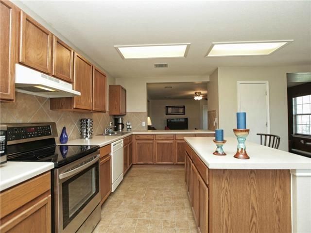 1008 Apollo CIR, Round Rock, TX 78664