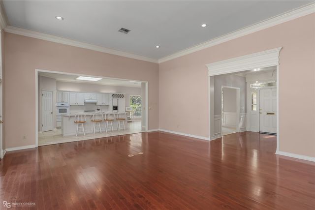 210 Ockley Drive, Shreveport, LA 71105