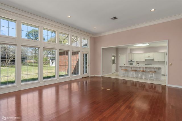 210 Ockley Drive, Shreveport, LA 71105