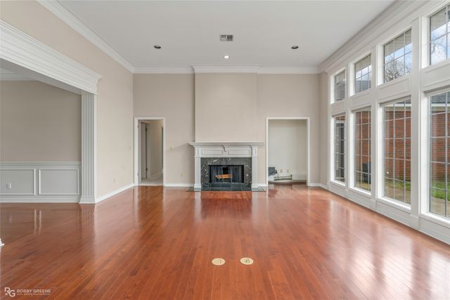 210 Ockley Drive, Shreveport, LA 71105