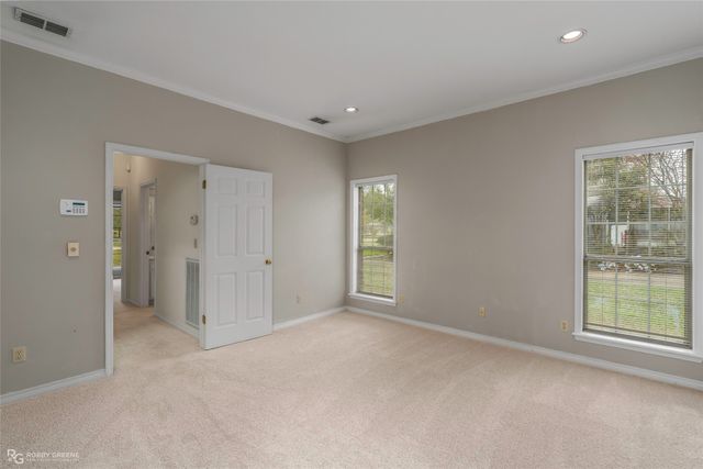 210 Ockley Drive, Shreveport, LA 71105