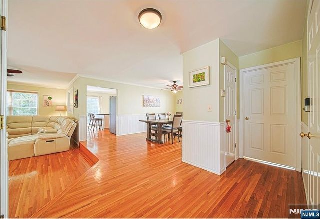 705 Gettysburg Place, Paramus, NJ 07652
