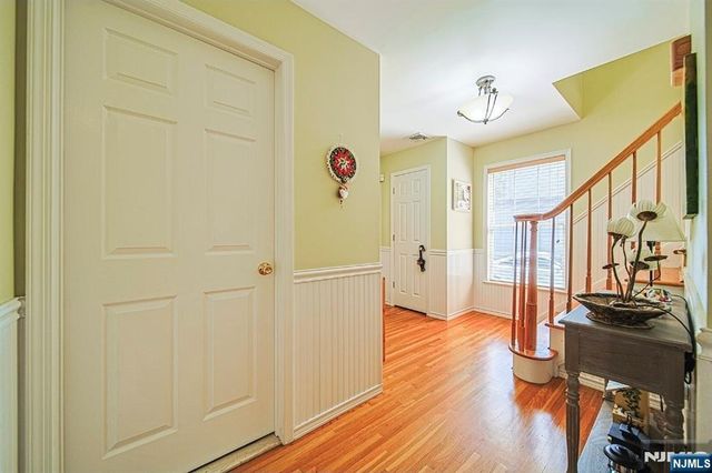 705 Gettysburg Place, Paramus, NJ 07652