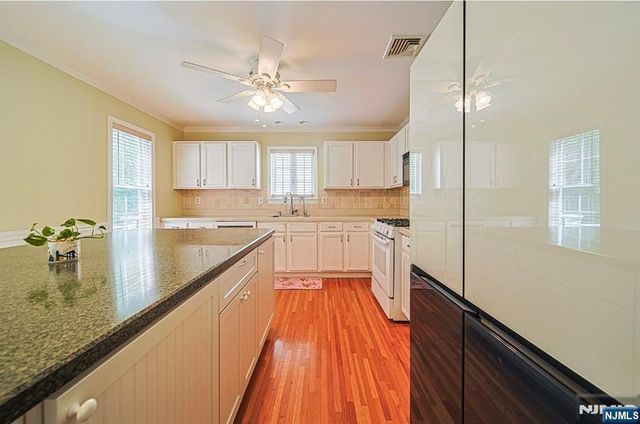 705 Gettysburg Place, Paramus, NJ 07652