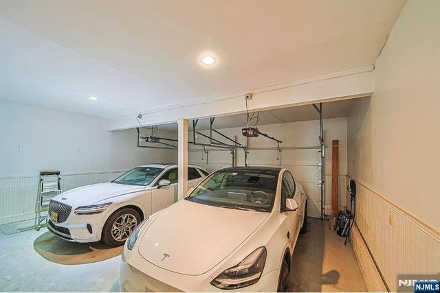 705 Gettysburg Place, Paramus, NJ 07652
